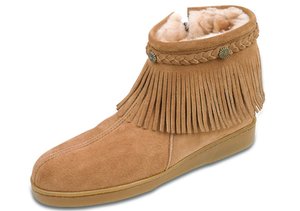 Echte Lammfellstiefel mit Fransen von Minnetonka Echte Lammfellstiefel mit Fransen von Minnetonka