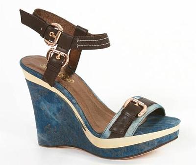 Wedges_RosaRot_Gisele